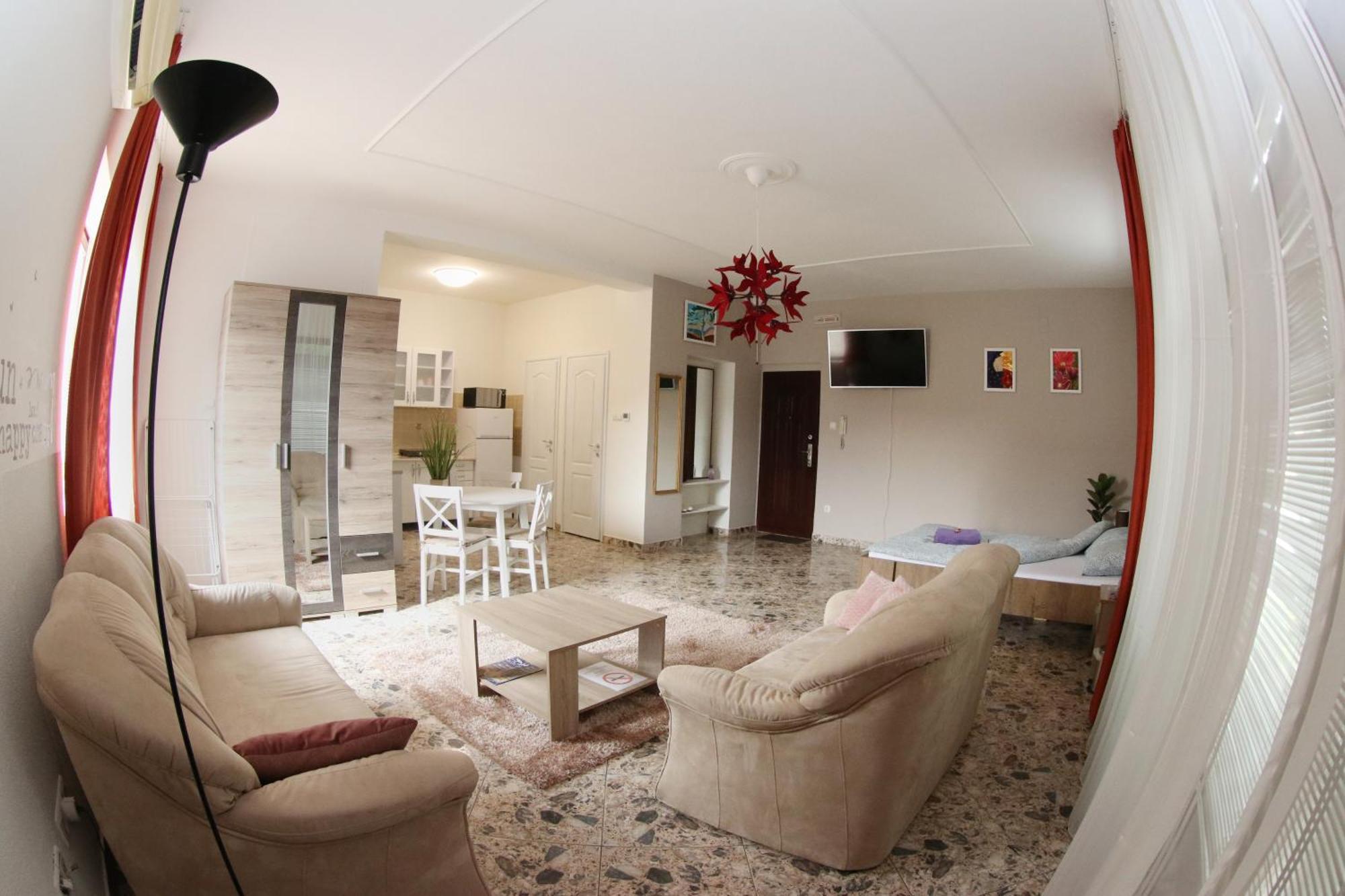 Tulipan Apartman Gödöllő Extérieur photo